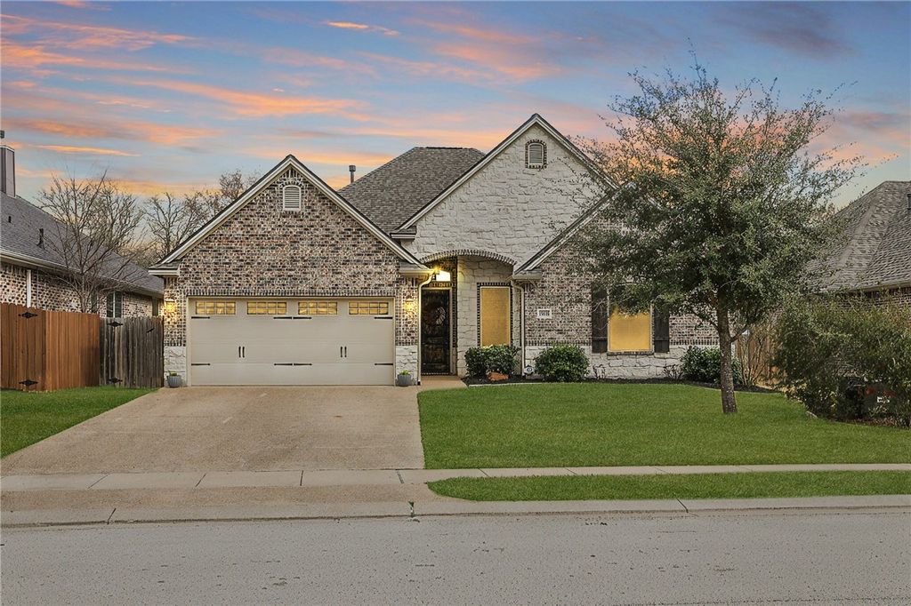 Photo of 15635 Long Creek Lane Ln, College Station, TX 77845 (MLS # 26000715)