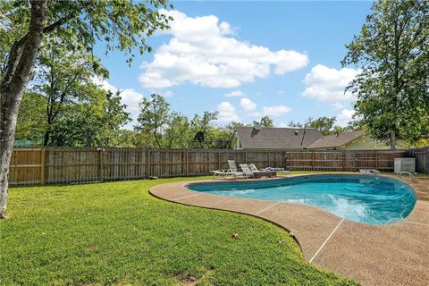Tiny photo for 1204 King Arthur Circle, College Station, TX 77840 (MLS # 26003921)