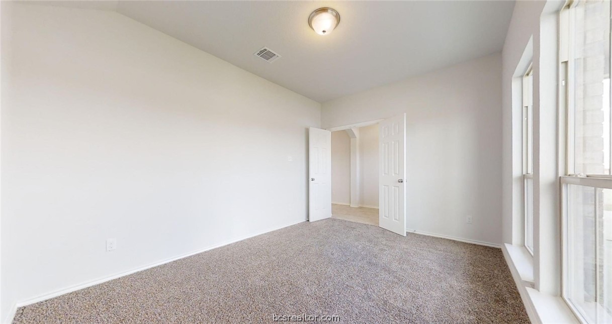 College Station, Texas 77845, United States, 4 Bedrooms Bedrooms, ,2 BathroomsBathrooms,Residential,Pending,61008