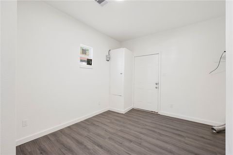 Tiny photo for 906 E Washington Avenue, Navasota, TX 77868 (MLS # 25012936)