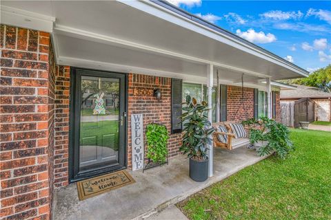 Tiny photo for 3506 Tanglewood Drive, Bryan, TX 77802 (MLS # 26003723)