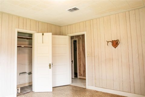 Tiny photo for 400 N Brazos Street, Burton, TX 77835 (MLS # 26005517)