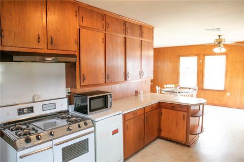 Tiny photo for 400 N Brazos Street, Burton, TX 77835 (MLS # 26005517)