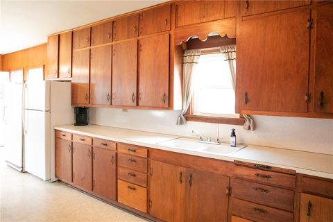 Tiny photo for 400 N Brazos Street, Burton, TX 77835 (MLS # 26005517)