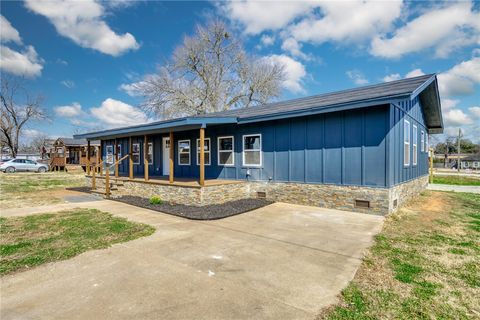 Tiny photo for 503 Perkins Street, Franklin, TX 77856 (MLS # 26001977)