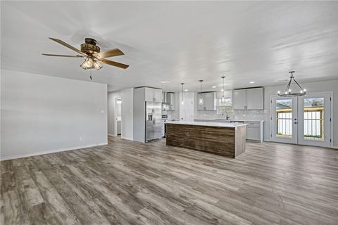 Tiny photo for 503 Perkins Street, Franklin, TX 77856 (MLS # 26001977)