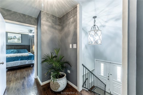 Tiny photo for 2120 Avenue R, Huntsville, TX 77340 (MLS # 26012102)