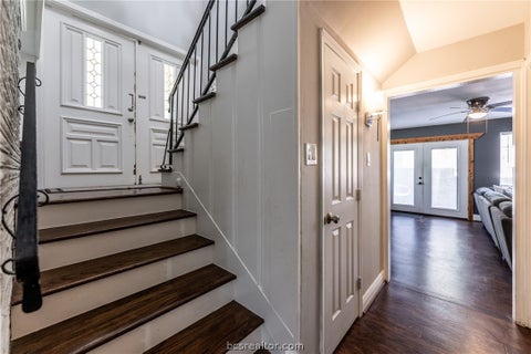 Tiny photo for 2120 Avenue R, Huntsville, TX 77340 (MLS # 26012102)