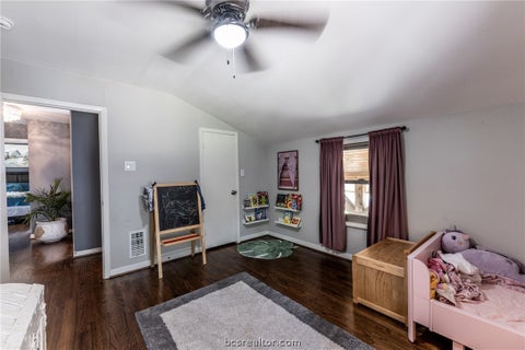 Tiny photo for 2120 Avenue R, Huntsville, TX 77340 (MLS # 26012102)
