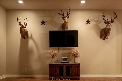 Tiny photo for 202 Golfview Drive, Hilltop Lakes, TX 77871 (MLS # 26003615)