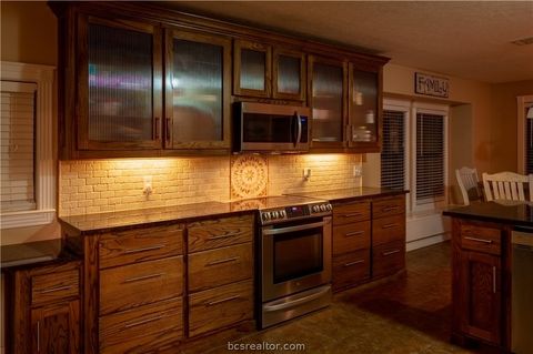 Tiny photo for 202 Golfview Drive, Hilltop Lakes, TX 77871 (MLS # 26003615)