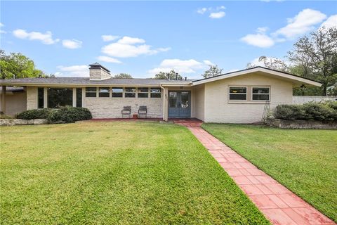 Tiny photo for 801 S Rosemary Drive, Bryan, TX 77802 (MLS # 25011093)