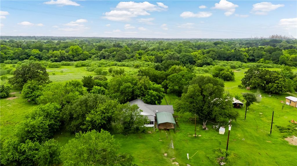 Photo of 6088 Hare Lane, Bryan, TX 77808 (MLS # 26005304)