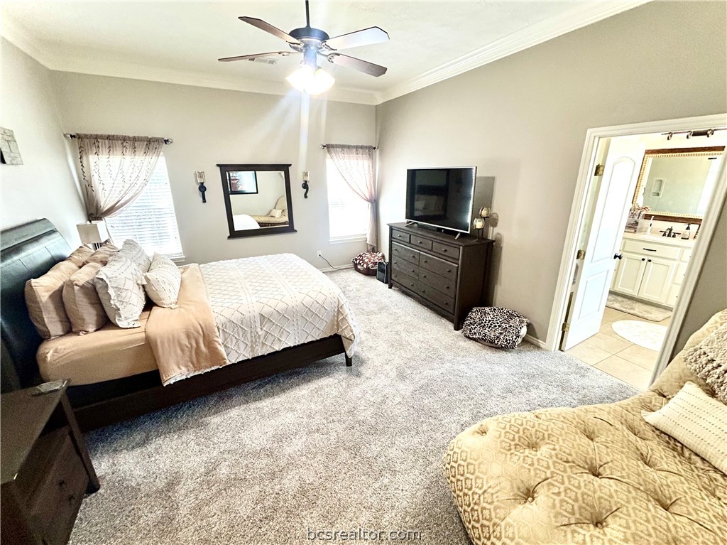 College Station, Texas 77845, United States, 3 Bedrooms Bedrooms, ,3 BathroomsBathrooms,Residential,Pending,59015