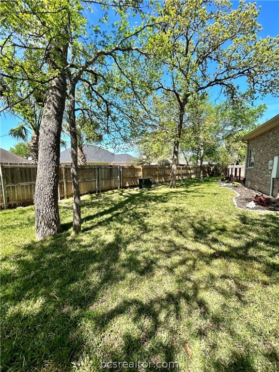 College Station, Texas 77845, United States, 3 Bedrooms Bedrooms, ,3 BathroomsBathrooms,Residential,Pending,59015