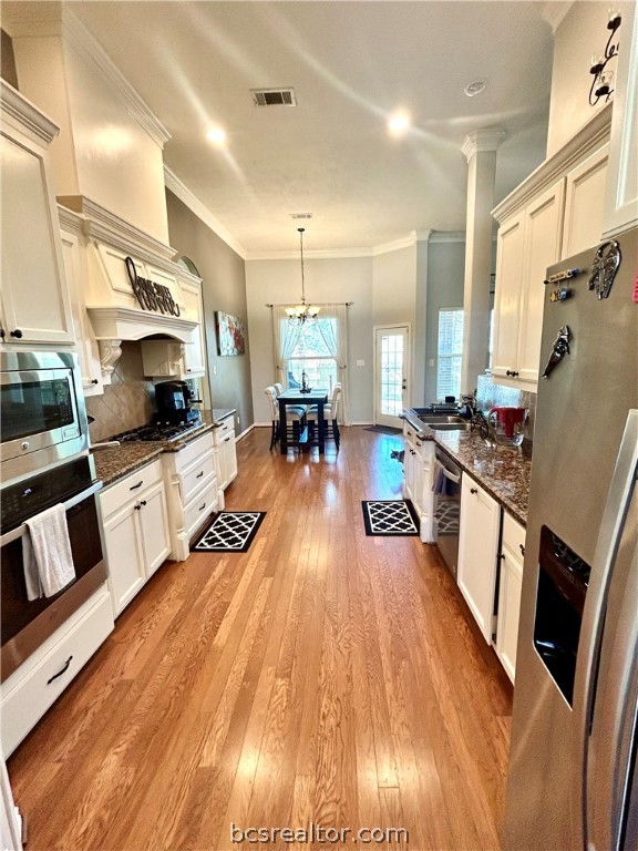 College Station, Texas 77845, United States, 3 Bedrooms Bedrooms, ,3 BathroomsBathrooms,Residential,Pending,59015