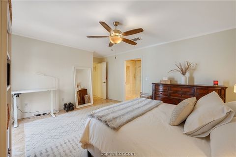 Tiny photo for 8908 Driftwood Drive, College Station, TX 77845 (MLS # 26006095)