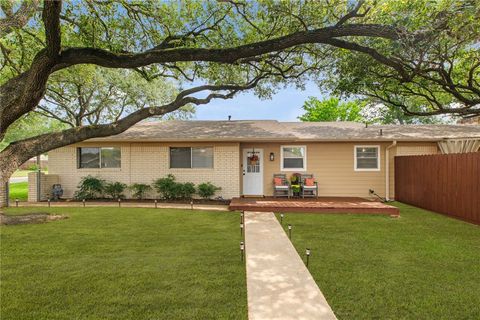 Tiny photo for 3902 Stillmeadow Drive, Bryan, TX 77802 (MLS # 26005285)