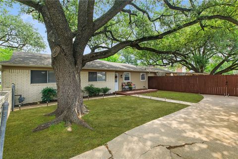 Tiny photo for 3902 Stillmeadow Drive, Bryan, TX 77802 (MLS # 26005285)