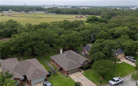 Tiny photo for 304 Copper Falls Drive, Bryan, TX 77803 (MLS # 26005576)