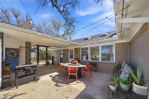 Tiny photo for 2705 Wood Cliff Court, College Station, TX 77845 (MLS # 26003339)