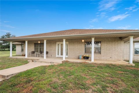 Tiny photo for 640 W. F Ave, Milano, TX 76556 (MLS # 25011161)