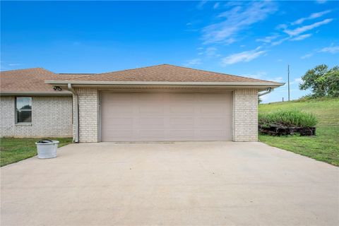 Tiny photo for 640 W. F Ave, Milano, TX 76556 (MLS # 25011161)