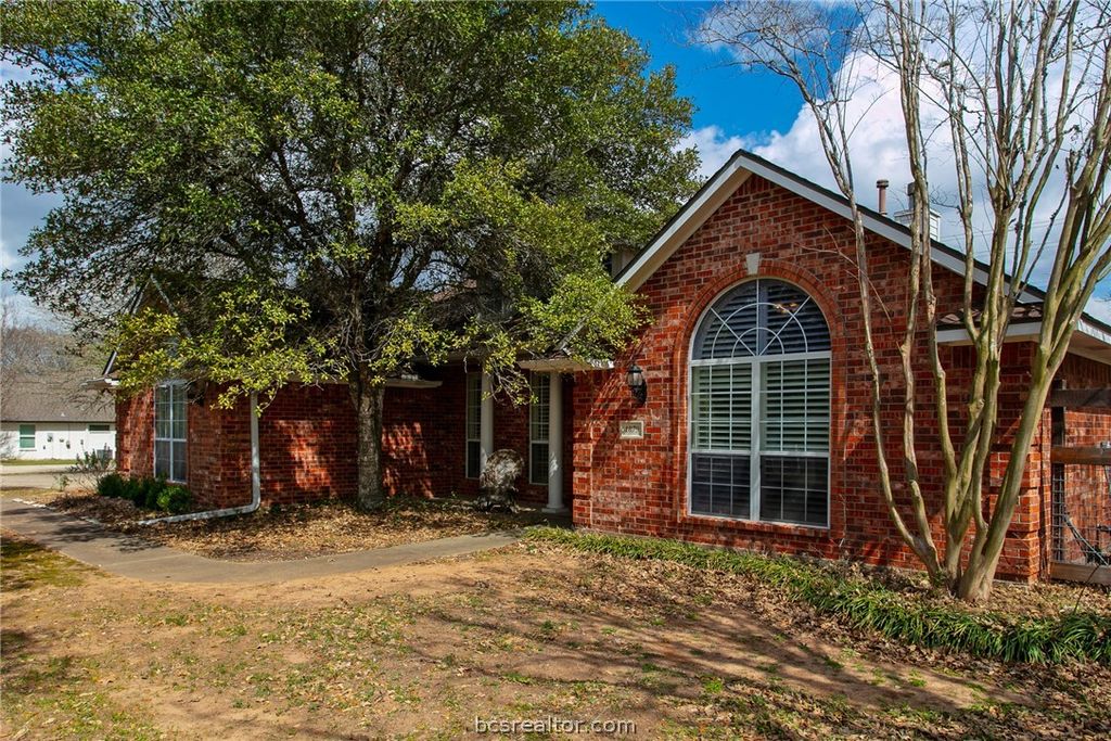 Photo of 1879 Arrington Road, College Station, TX 77845 (MLS # 26002742)
