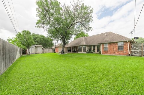 Tiny photo for 2905 Aztec Court, College Station, TX 77845 (MLS # 26004148)