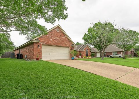 Tiny photo for 2905 Aztec Court, College Station, TX 77845 (MLS # 26004148)