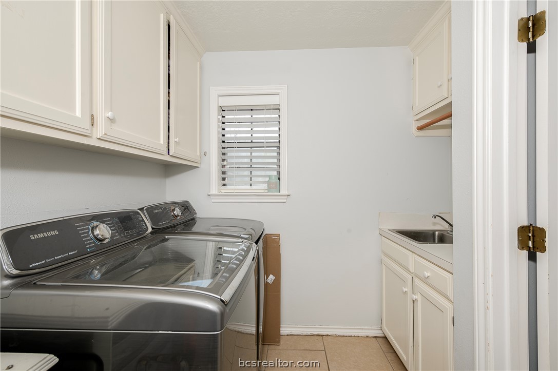Picture for the property 26004148, 4 beds, 3 baths