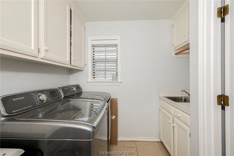 Tiny photo for 2905 Aztec Court, College Station, TX 77845 (MLS # 26004148)