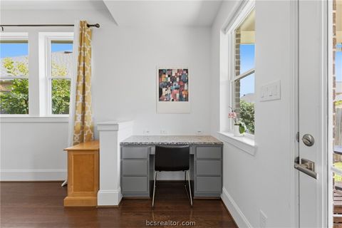 Tiny photo for 2521 Portland Avenue, College Station, TX 77845 (MLS # 26005276)