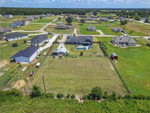 Tiny photo for 831 Mimosa Lane, Franklin, TX 77856 (MLS # 26009041)