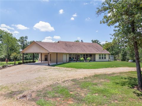Tiny photo for 1306 22 Hills RD, Gause, TX 77857 (MLS # 26005972)
