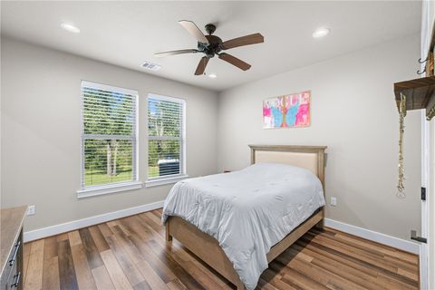 Tiny photo for 1306 22 Hills RD, Gause, TX 77857 (MLS # 26005972)