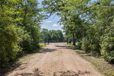 Tiny photo for 1306 22 Hills RD, Gause, TX 77857 (MLS # 26005972)