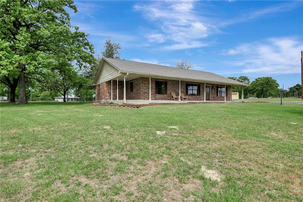 Photo of 13526 Fm 977 W, Marquez, TX 77865 (MLS # 26004808)