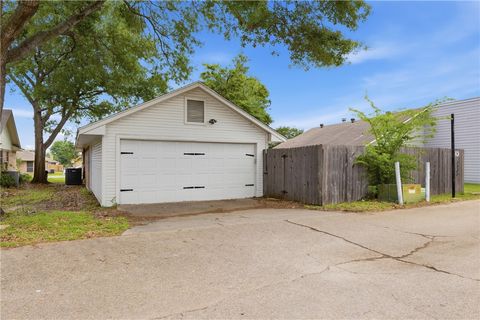 Tiny photo for 805 Camellia Court, College Station, TX 77840 (MLS # 26004801)