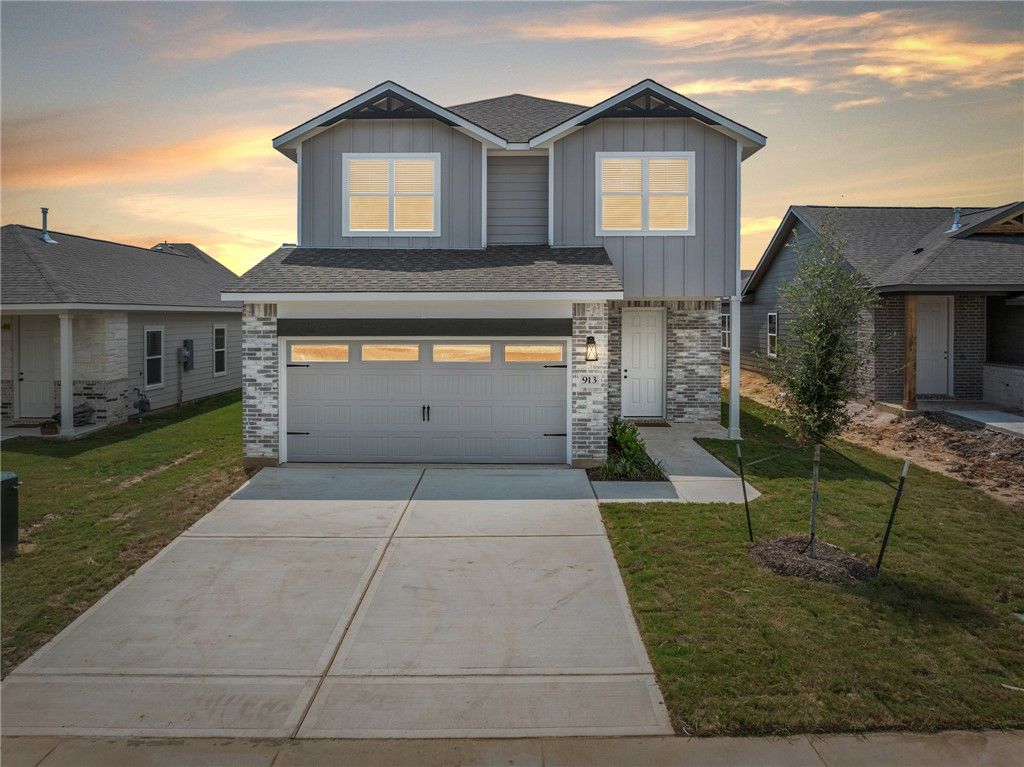 Photo of 913 Fork Court, College Station, TX 77845 (MLS # 25013339)