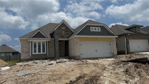 Photo of 4721 Holm Oak Road, Bryan, TX 77845 (MLS # 26007527)