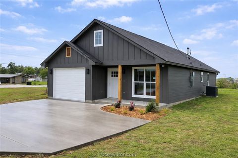 309 Wheelock Street Franklin TX 77856