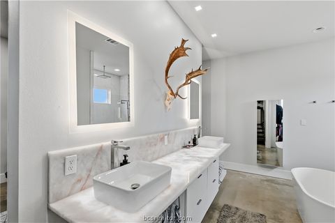 Tiny photo for 17600 Windsong Drive, College Station, TX 77845 (MLS # 26005094)