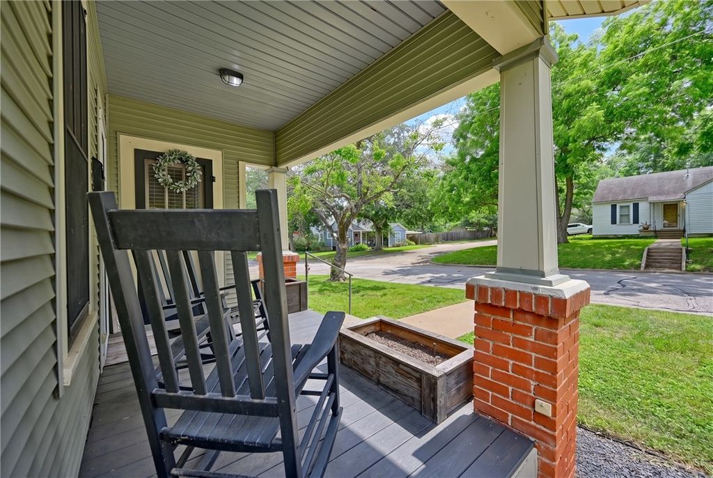 Photo of 1500 Church Street, Brenham, TX 77833 (MLS # 26005660)
