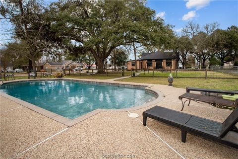 Tiny photo for 706 E Main Street, Madisonville, TX 77864 (MLS # 26001974)