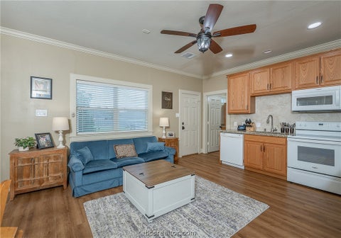 Tiny photo for 9949 Hunters Run, College Station, TX 77845 (MLS # 26011897)
