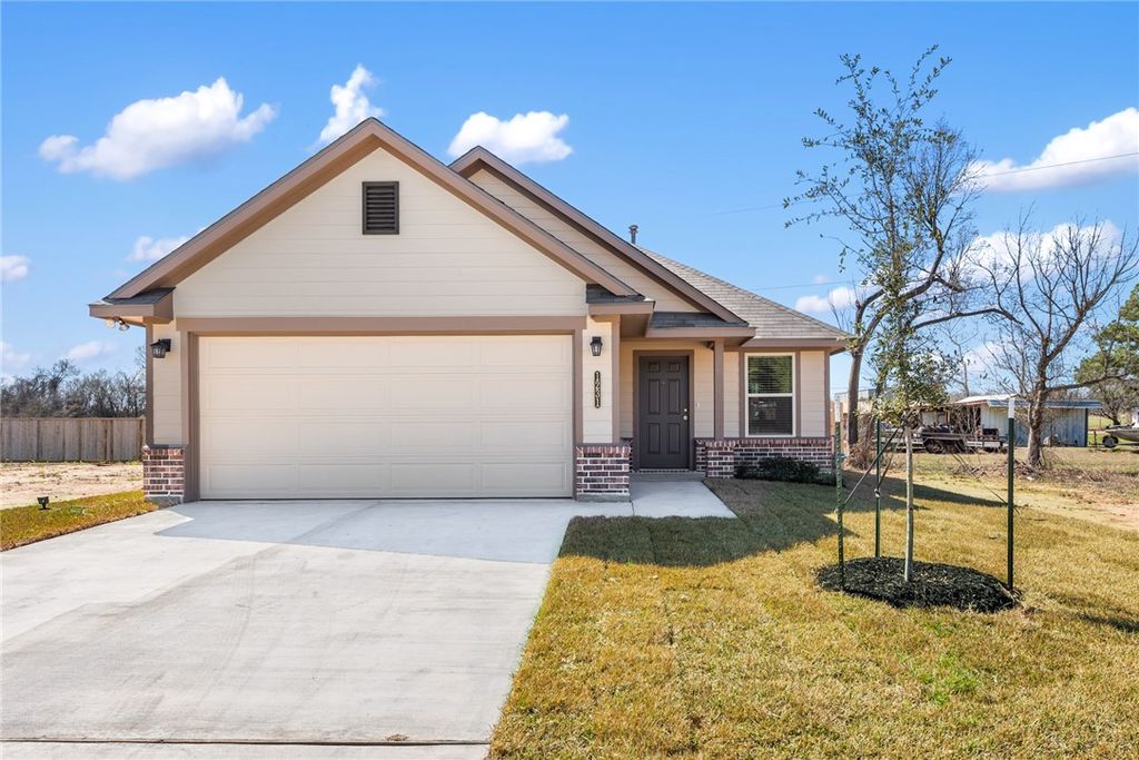 Photo of 1231 High Street, Navasota, TX 77868 (MLS # 26001867)