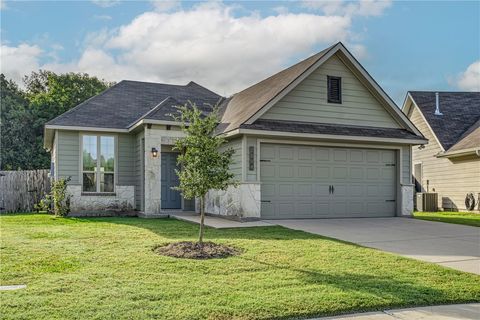 Photo of 2004 Sorrento Court, Bryan, TX 77808 (MLS # 25011290)