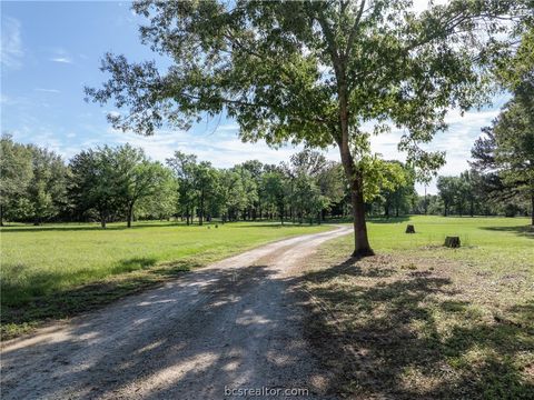 Tiny photo for 9832 Hawaii Lane, Midway, TX 75852 (MLS # 26005231)