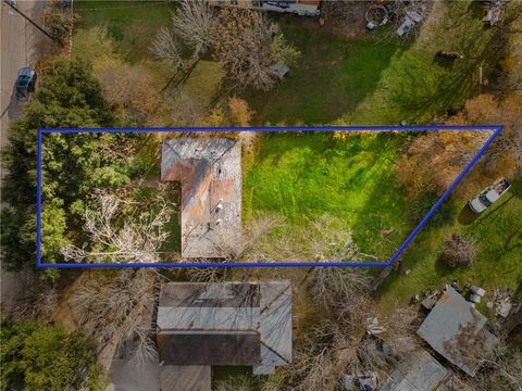 Photo of 1302 N Sims Avenue, Bryan, TX 77803 (MLS # 25013304)